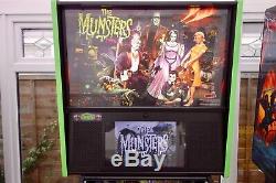 2019 STERN MUNSTERS PRO ARCADE PINBALL MACHINE Very Few Plays GREAT CONDITION