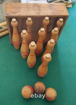 8 Inch Antique Wooden 10 Pin Bowling Game With 3 Balls In Box, Has No Cover