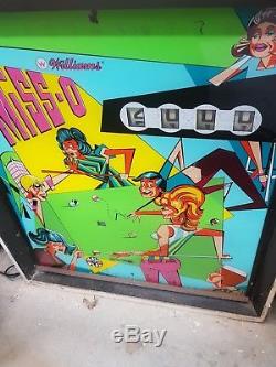 8 vintage arcade pinball machines bally williams gottlieb