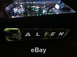 Alien Pinball Machine