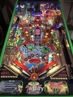 Attack From Mars Le Pinball Machine Mint Condition