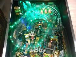 Bally Creature From the Black Lagoon Pinball Machine in good condition