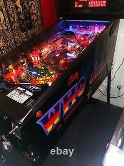 Bally Whodunnit Pinball Machine, excellent condition and working order