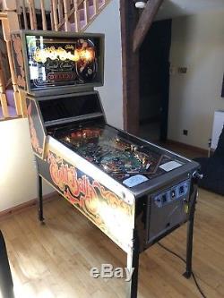Bally eight ball deluxe limited edition vintage Pinball machine