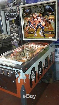 Bally kiss pinball machine 1978