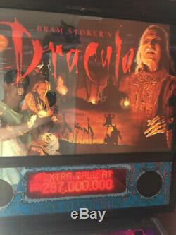 Bram Stokers Dracula Pinball Machine by Williams 1993 in Great condition