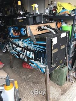 Demolition Man Pin Ball Machine
