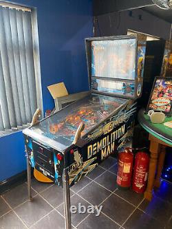 Demolition man pinball machine
