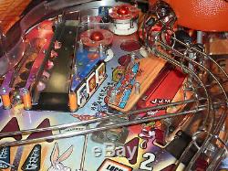 Excellent Space Jam pinball machine