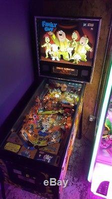 Family Guy Pinball Machine / Excellent Condition And Artwork