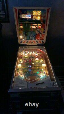GOTTLIEB CROSSTOWN Arcade Pinball Machine 1966 Fully working. Delivery Possible