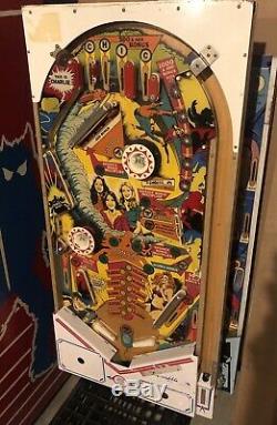 Gottlieb Charlies Angels Pinball Machine Used Populated Playfield. Wall Hanger