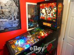 Guns N' Roses Pinball Machine With Extras Guns N Roses