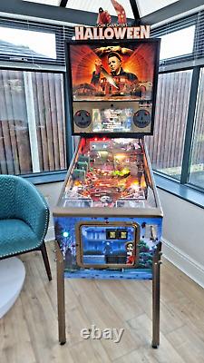 HALLOWEEN Pinball machine from Spooky Pinball. Collectors Edition