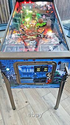 HALLOWEEN Pinball machine from Spooky Pinball. Collectors Edition