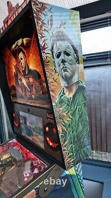 HALLOWEEN Pinball machine from Spooky Pinball. Collectors Edition