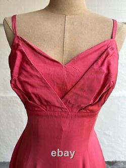 Hand Made Couture Evening Dress In Salmon Pink Size 8/ 10 Approx