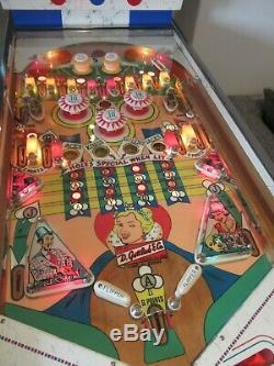 Immaculately Renovated Original 1965 Gottlieb's'Kings & Queens' Pinball Machine