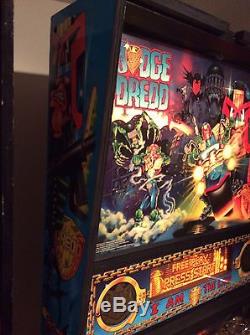 Judge Dredd Pinball Machine