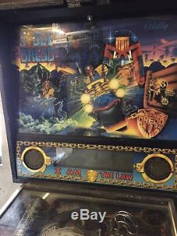 Judge Dredd Pinball Machine. Great Condition. 1993 Bally
