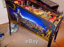 Lord of the Rings Stern Pinball Machine 2003