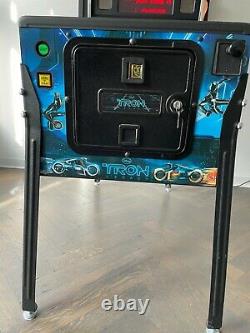Original Tron Legacy Pinball Machine, Stern 2012 MINT