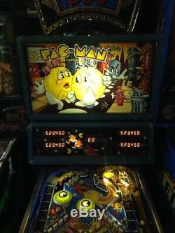 Pacman pinball machine