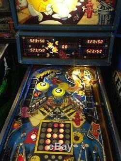 Pacman pinball machine