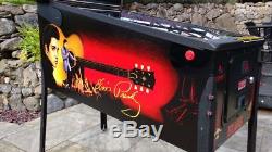 Pinball Machine Stern Elvis from 2004 (collectors condition)