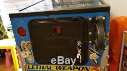 Pinball Machine / table Lethal weapon 3. Nice condition Delivery available