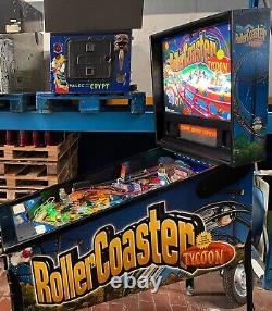 Pinball STERN RollerCoaster Tycoon 2002 Flipper Roller Coaster Full LED, Manual