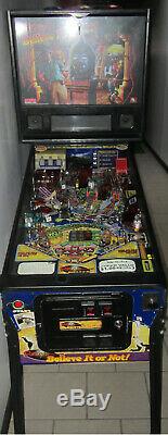RIPLEY'S BELIEVE IT or NOT Arcade Pinball Machine STERN 2004 (Custom LED)