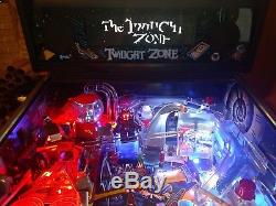 ROBBY THE ROBOT TWILIGHT ZONE PINBALL MACHINE MOD Real Animation Great Detail