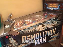 Rare Demolition Man Pinball Machine Great Condition