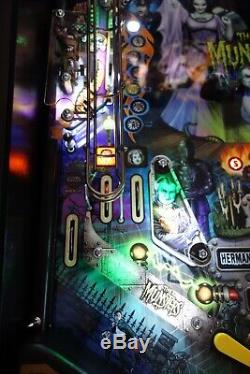 STERN 2019 THE MUNSTERS PRO Arcade Pinball Machine EXCELLENT CONDITION