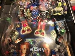 Sega X-Files Pinball Machine 1997- Stunning Pin Mulder and Scully Xfiles Pin