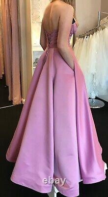 Stunning Prom Dress with matching shawl, Size 8-10, Excellent Condition