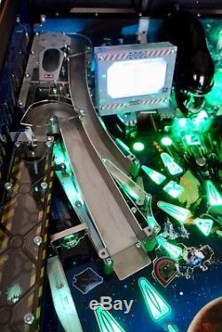 Stunning Rare Huo Alien Arcade Pinball Machine! 3 LCD Screens! Leds Game In Hand