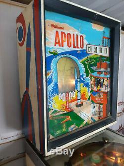 Vintage 1960's Williams Apollo Space American Single Player Pinball Machine
