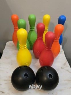 Vintage 1970s Empire e Color Bowling Set 9 Pins & 2 Balls Crow T. Robot