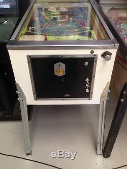 Vintage Bally Minizag pinball machine man cave 1969