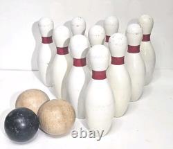 Vintage Duck Pin Bowling Set of 10 Pins & 3 original Wood Duck Pin Bowling Balls