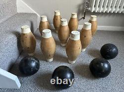 Vintage Wooden Skittles Traditional Pub Game 9 Pins & 4 Balls