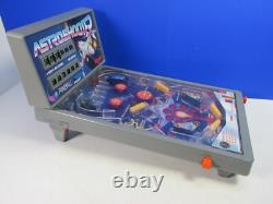 WORKING vintage TOMY ASTRO SHOOTER PINBALL ELECTRONIC GAME ARCADE TOY FLIPPER