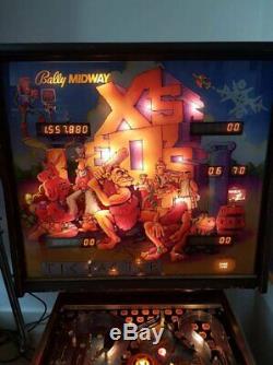 X's & O's Bally. Lovely condition. Relisted at lower price