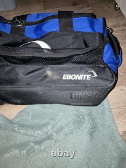 2 boules de bowling en ébonite Maxim de 14 lb et 8 lb avec sac à roulettes