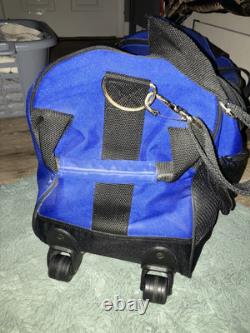 2 boules de bowling en ébonite Maxim de 14 lb et 8 lb avec sac à roulettes