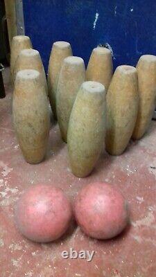 9 Quilles en Bois Vintage à 9 Pins - Jeu Traditionnel de Pub Anglais Ancien / 2 Balles