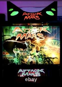 Attaque De Mars Pinball Machine