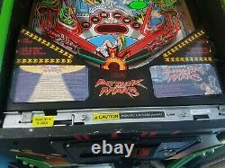 Attaque De Mars Pinball Machine